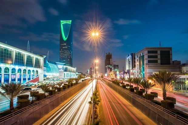 Saudi Rayakan Tahun...