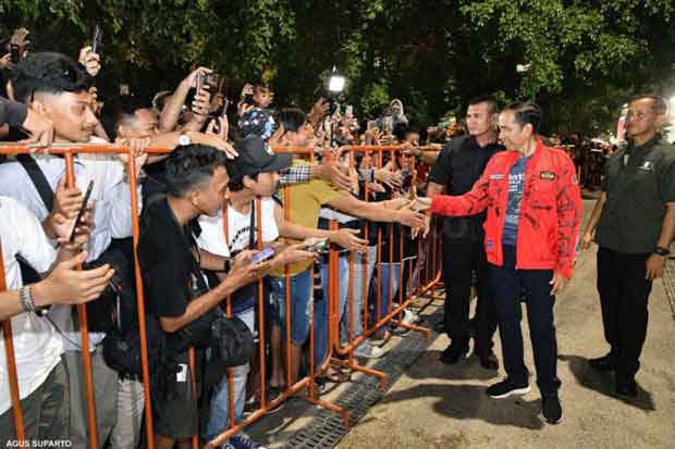 Presiden Jokowi Ucapkan...