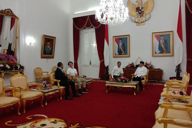 Prabowo dan Putranya...