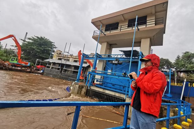 Banjir Landa Jakarta,...