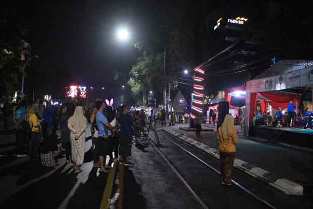 5 Panggung Hibur Masyarakat,...
