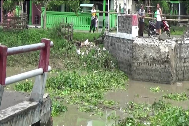 Diterjang Banjir dan...