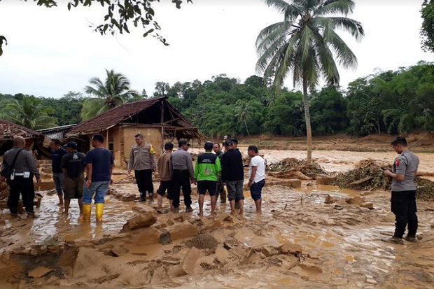 2 Warga Lebak Hilang...