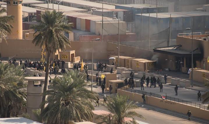 Demonstran Irak Mulai...