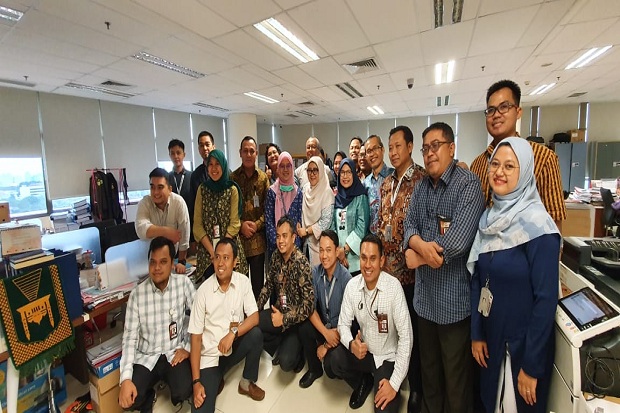 Sambangi Ruang Pegawai,...