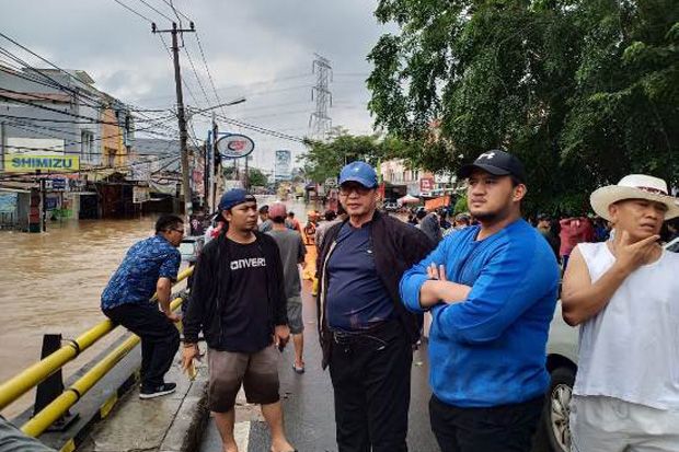 Gubernur Banten Tinjau...