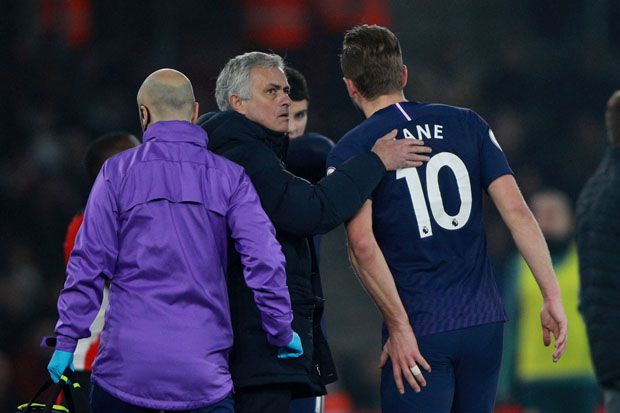 Mourinho Cemas, Harry...