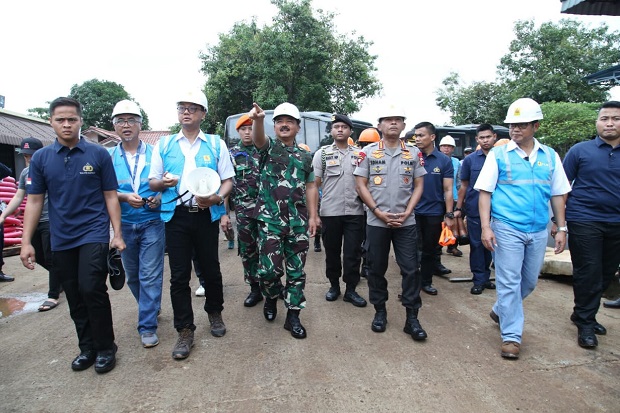 Pengamanan Obyek Vital,...