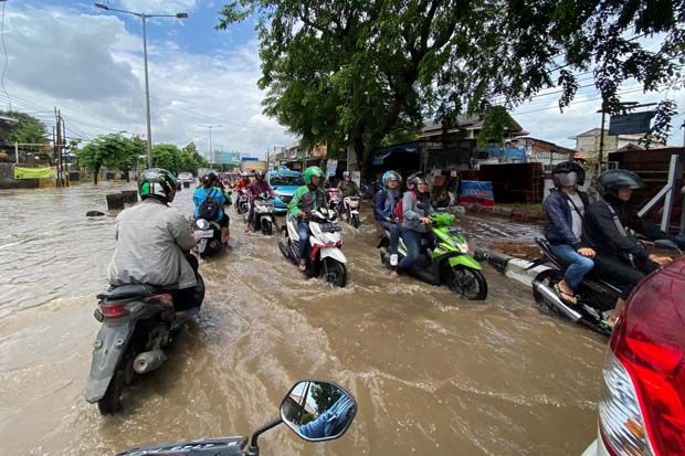 6 Warga Bekasi Tewas...