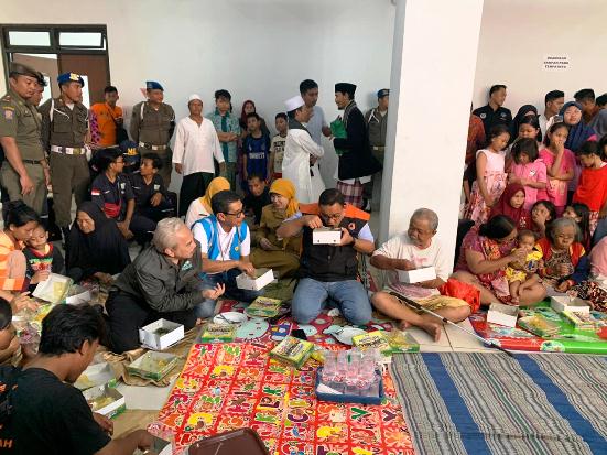 Kunjungi Dapur Umum...