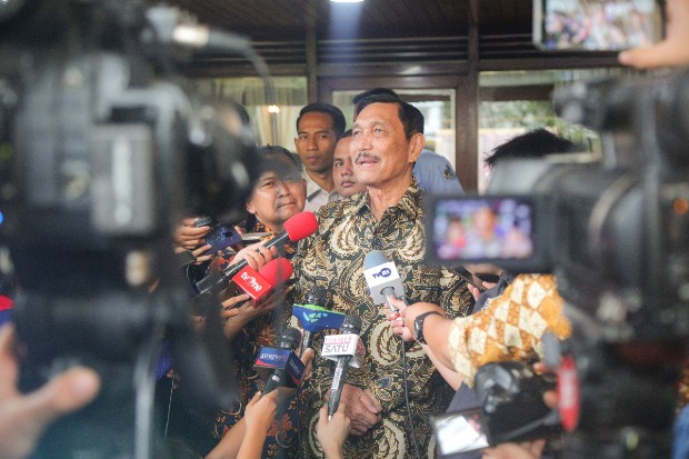 Kapal Asing Masuk Perairan...