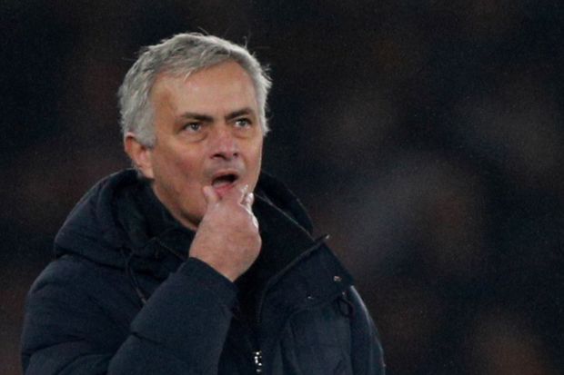 Bidik Piala FA, Mourinho...