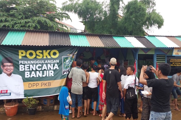 Dapur Umum PKB Salurkan...