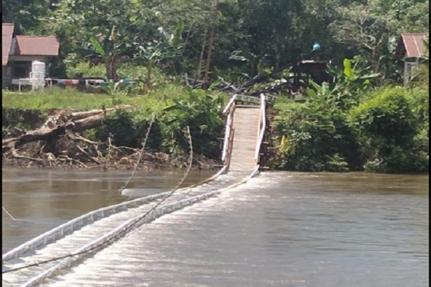 Baru Dibangun, Jembatan...