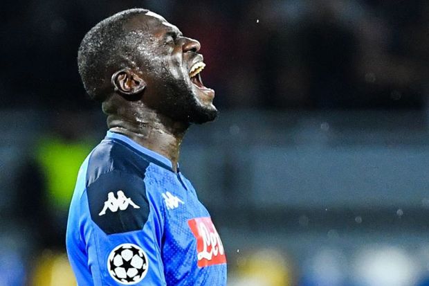 Koulibaly Absen Lawan...
