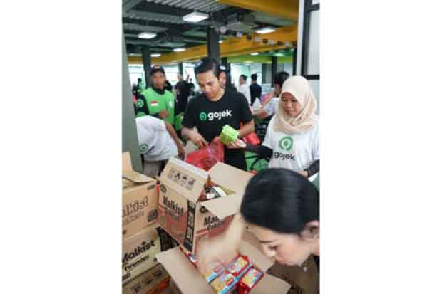 Ratusan Relawan Gojek...