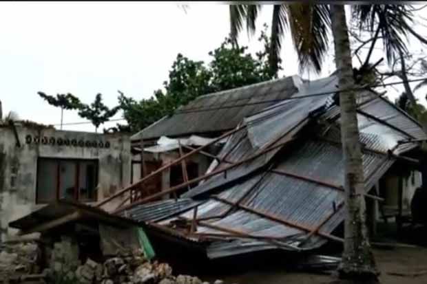 Belasan Rumah di Wakatobi...
