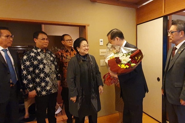 Alasan Megawati Minta...