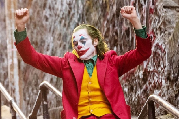 Film Joker Memimpin...