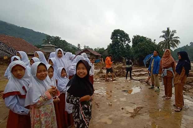 Terdampak Banjir Bandang...