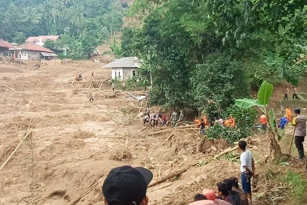 Ribuan Korban Banjir...