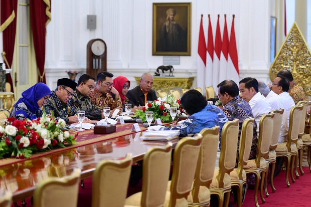 Jokowi: Penanganan Banjir...