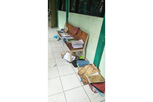 Alami Kerusakan Akibat...