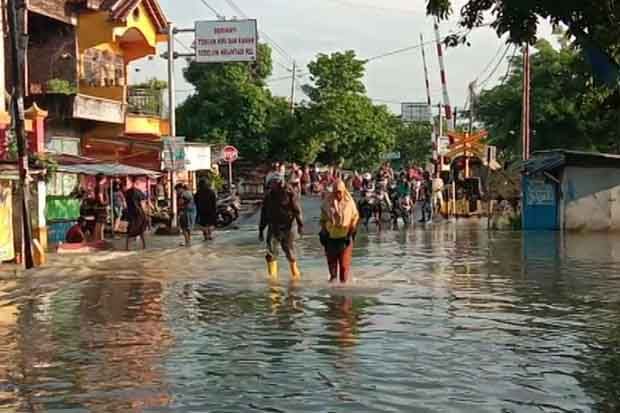 Terendam Banjir 1,5...