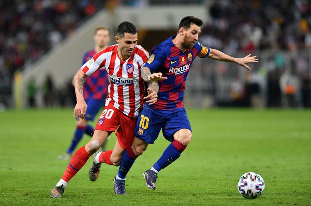 Dua Gol Barcelona Dianulir,...