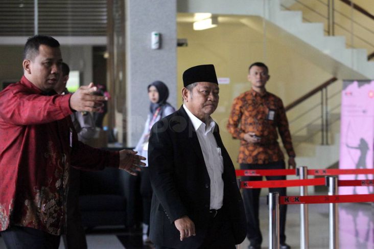Dalami Kasus Bupati...