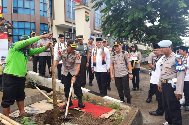 Galakkan Penghijauan,...