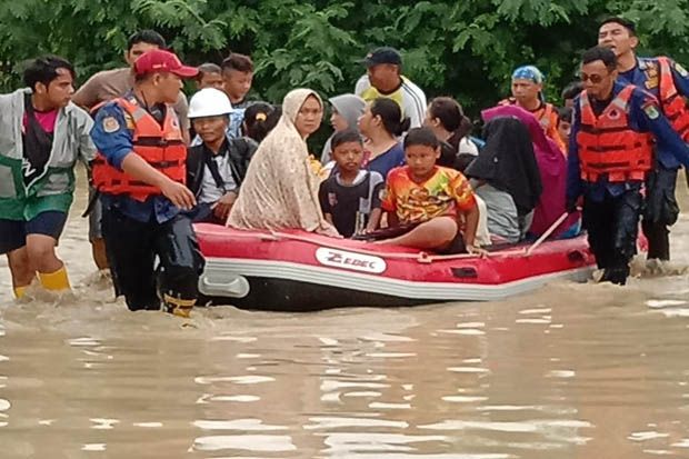 Banjir Rendam 12 Desa...