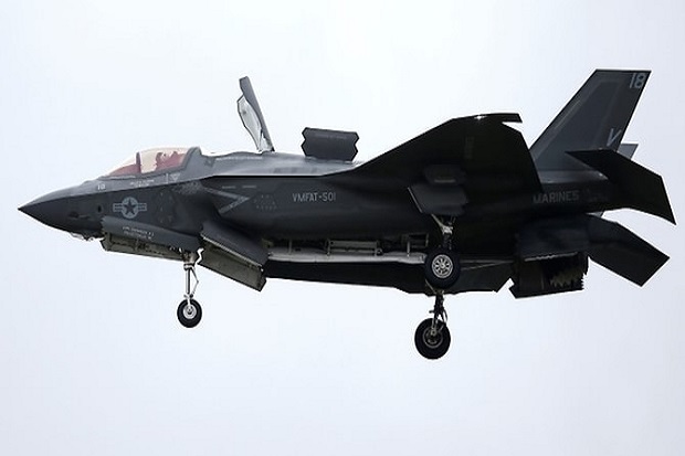AS Setuju Jual 12 Jet...