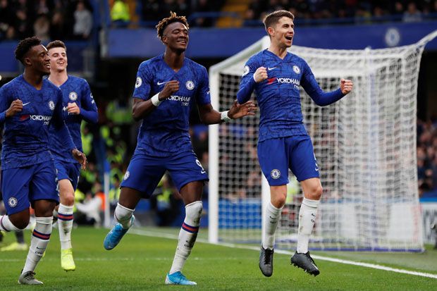 Bungkam Burnley, Lampard...