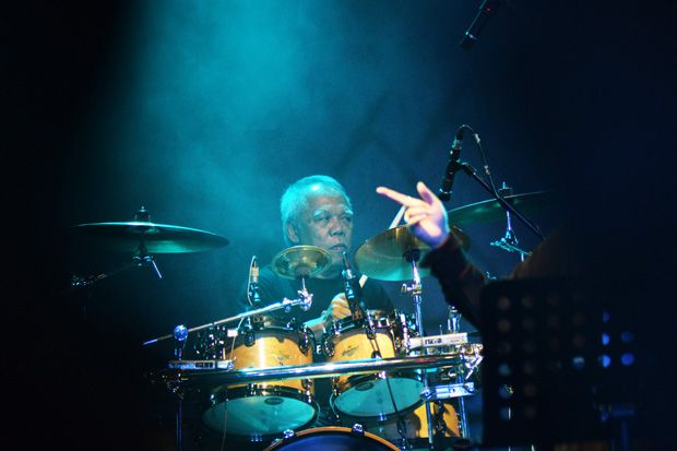 Tampil Main Drum, Pikiran...