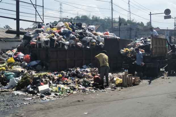 DLH Bandung Barat Keteteran...