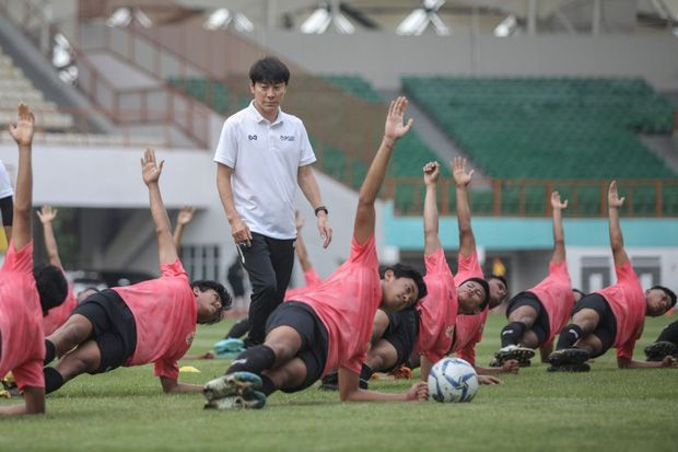 Usai Gelar Latihan Perdana,...