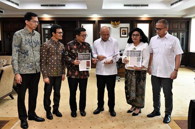Menteri Teten Masduki...