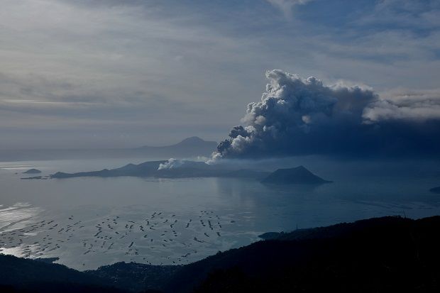 Gunung Taal di Filipina...