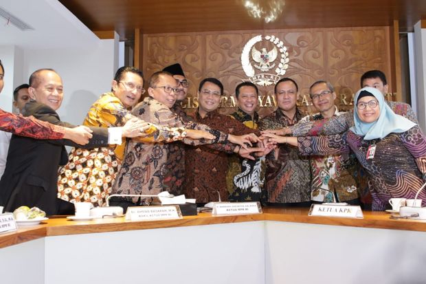 Ketua MPR Minta KPK...