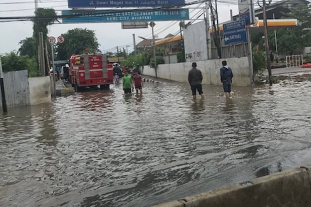 Terendam Banjir, Satpas...