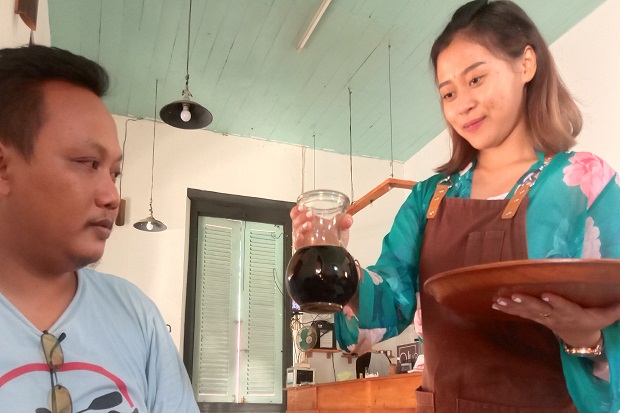 Ketika Kenikmatan Kopi...