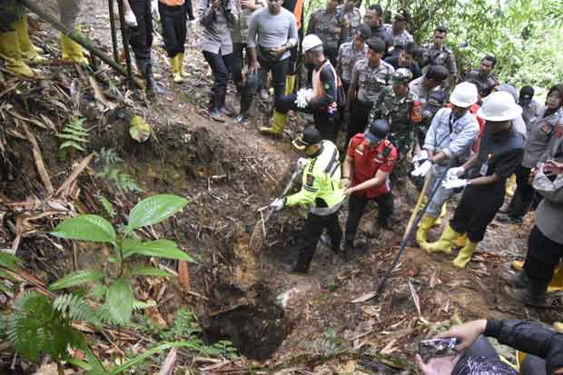 TNI-Polri Tutup Puluhan...