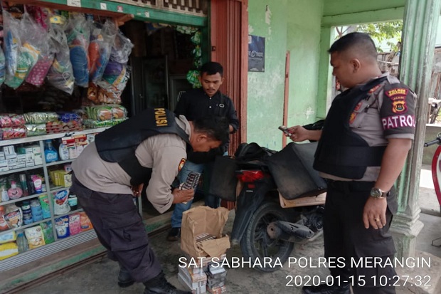 Jual Rokok Tanpa Cukai,...