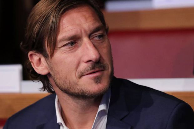 Totti Rela Disebut Gila...