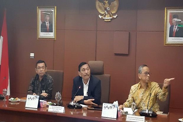Luhut: Pencabutan Subsidi...