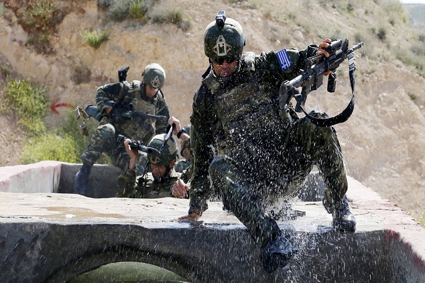Tentara Turki dan Yunani...