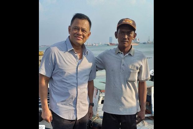 Lama Tak Terdengar,...