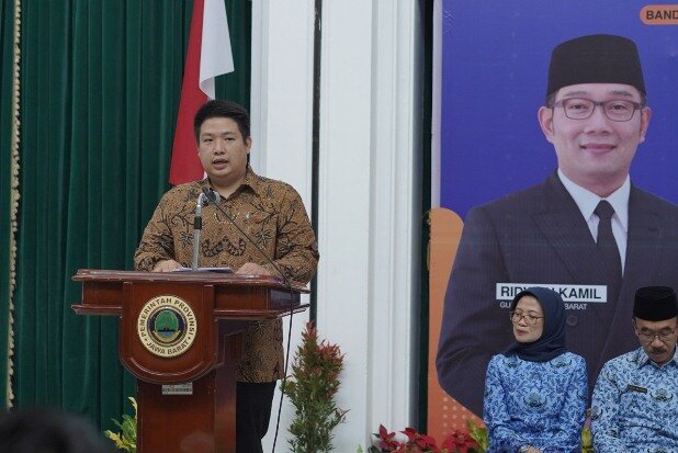 Digitalisasi Pengadaan...