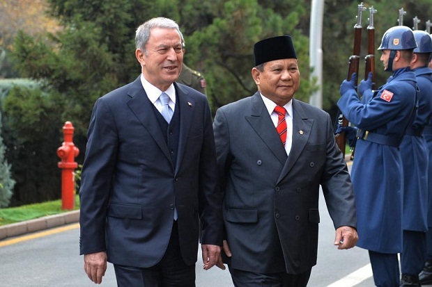 Menhan Prabowo Jawab...
